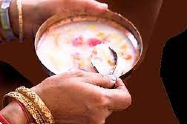 चरणामृत सेवन करने से पुनर्जन्म नहीं होता