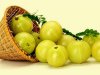 त्वचा और बालों के अलावा स्वास्थ्य के लिए भी फायदेमंद है आंवला