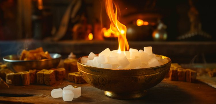 कपूर के उपयोग एवं लाभ — संक्षेप