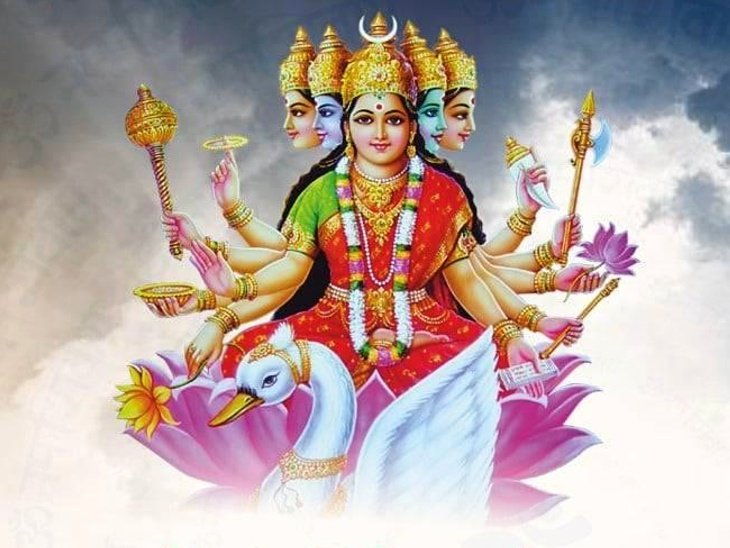 गायत्री मंत्र का जाप: सही समय, अर्थ और 8 चमत्कारी लाभ