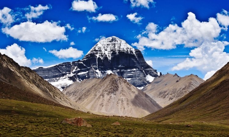 कैलाश मानसरोवर का इतिहास और हिन्दुओं के लिए इसकी पवित्रता का रहस्य